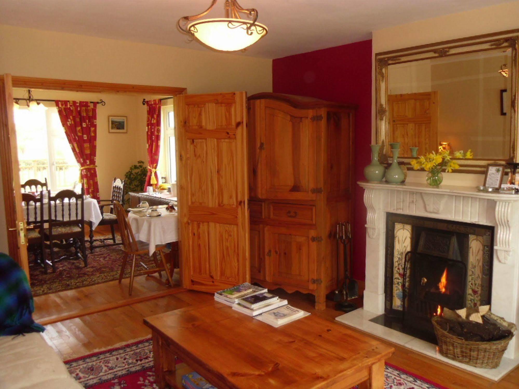 Lake Avenue House バリーコネル エクステリア 写真
